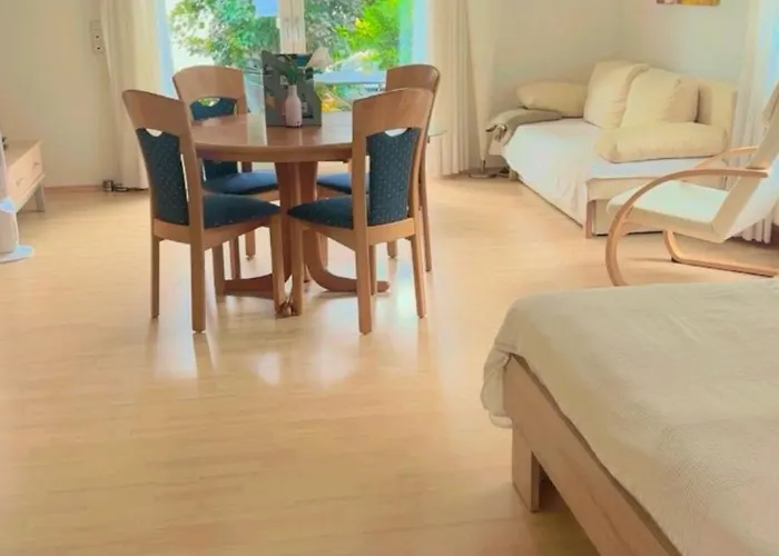 Idyllische Ferienoase Mit Traumhafter Terrasse